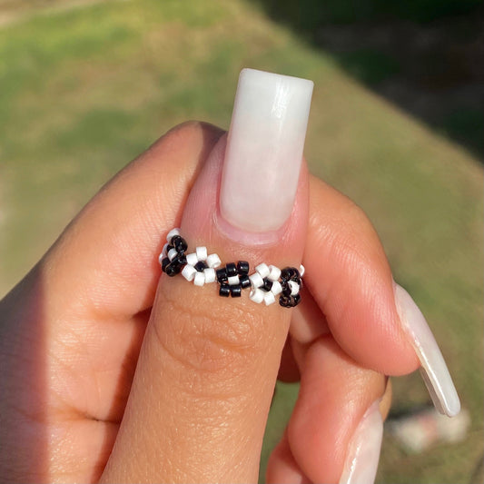 Black & White Daisy Beaded Ring